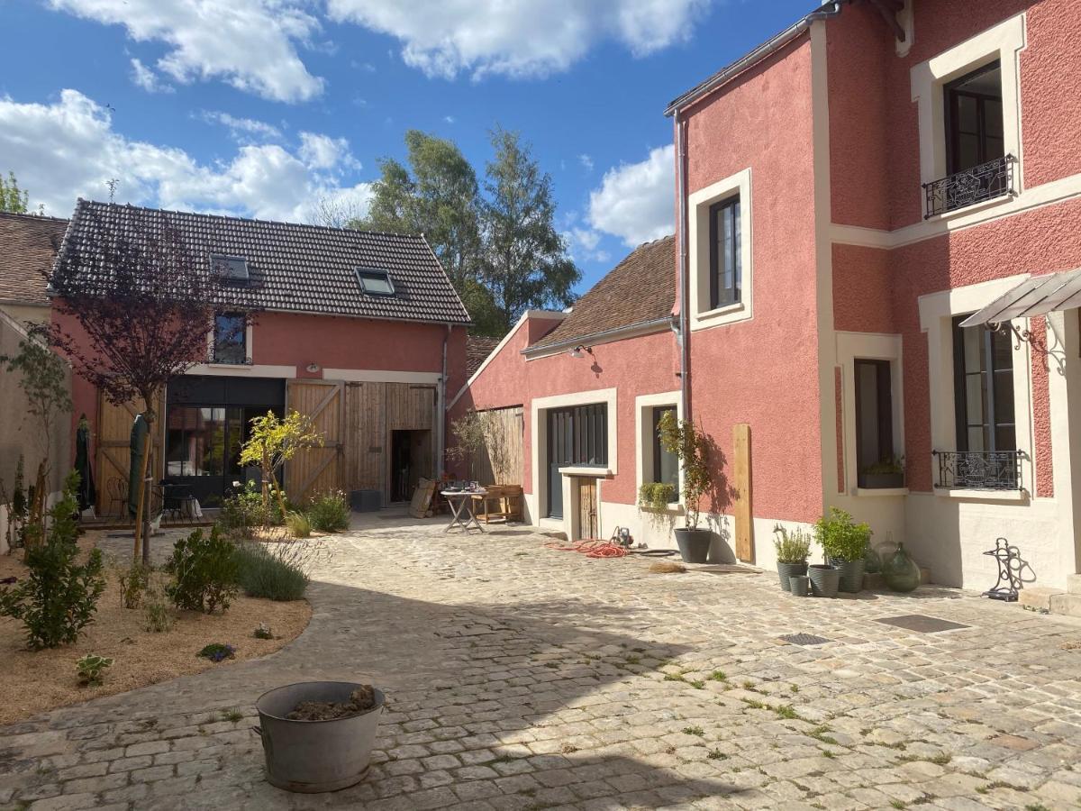 Hotel L'Escale Bellifontaine Ury Zewnętrze zdjęcie